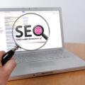 Erreichen Sie die Spitze der Suchergebnisse mit maßgeschneiderter SEO